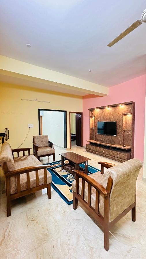Navile Apartments Chikmagalūr Εξωτερικό φωτογραφία